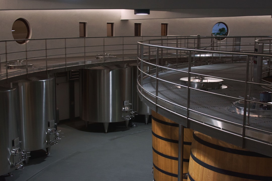 Beer Fermentation Methods: How Brewers Shape Flavor From Ale to Lambic